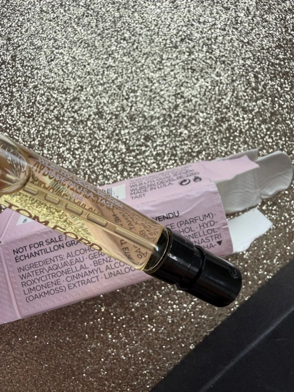 NIB 2ml ROSE PRICK Tom Ford ( damaged box)